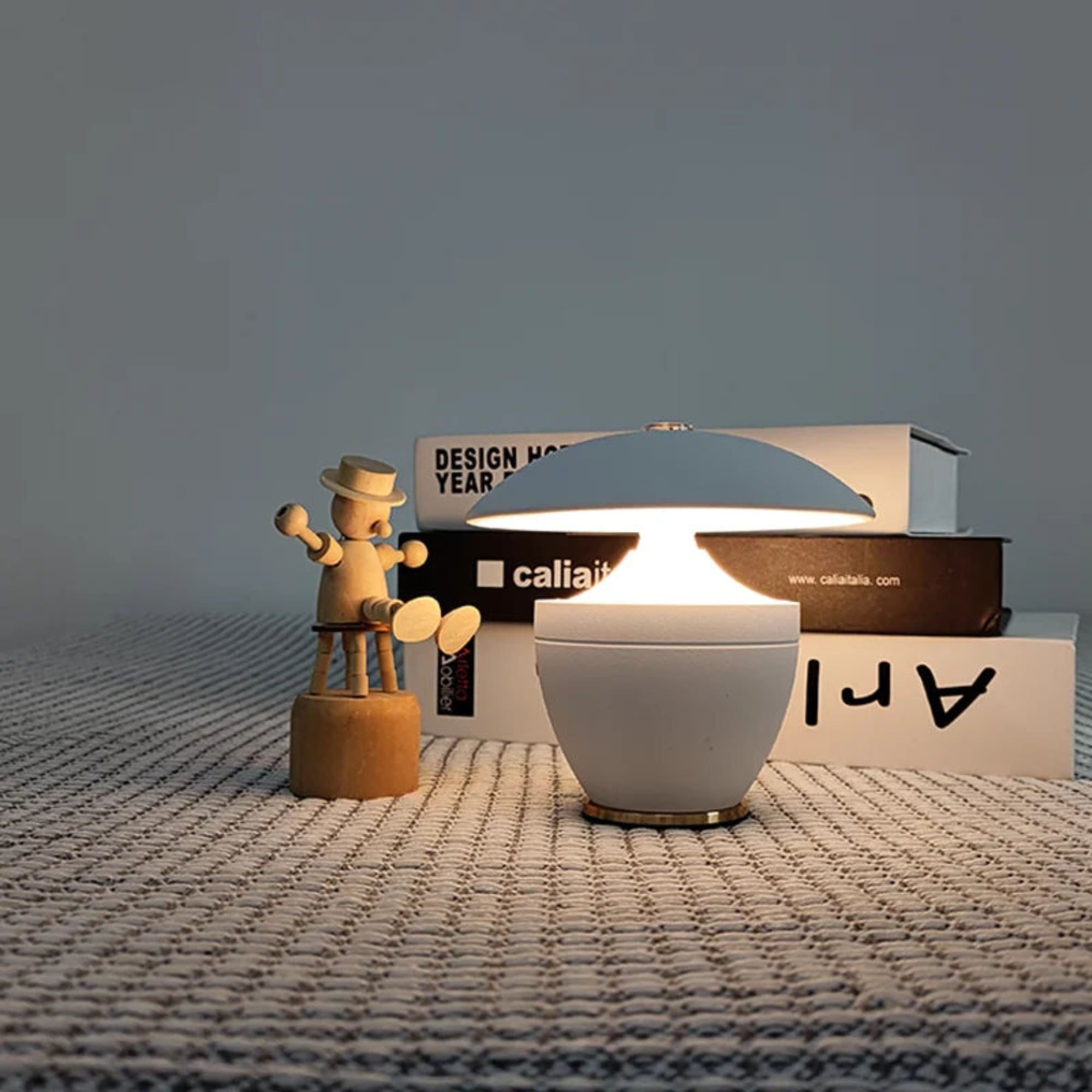 Lámpara de Mesa LED Inalámbrica Moderna